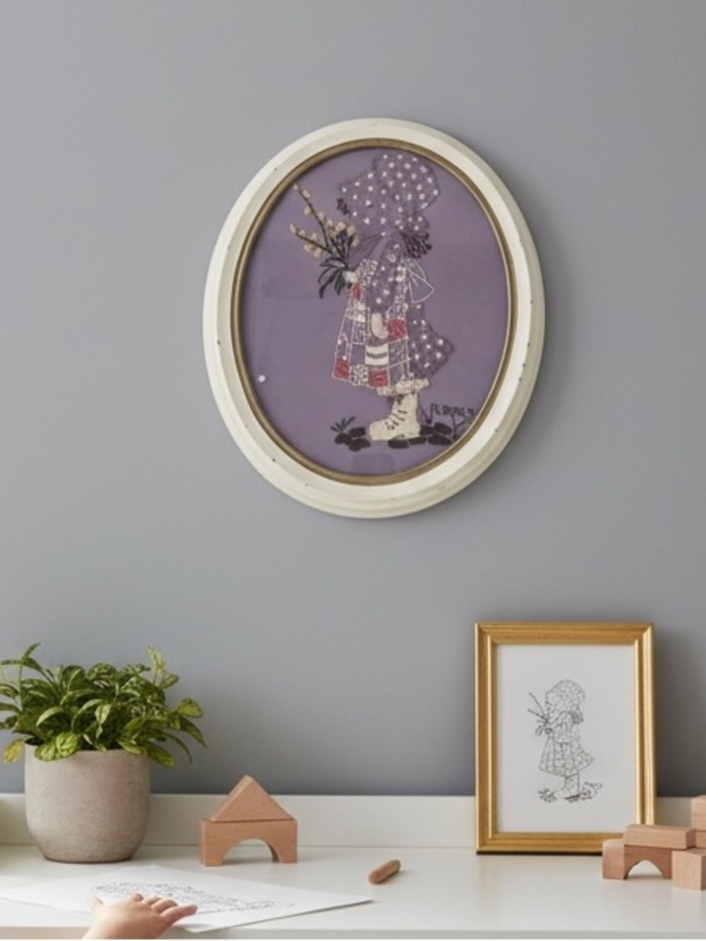 Vintage 1975 Holly Hobbie‎ Folk Art Embroidery Oval Frame Signed Handmade Purple